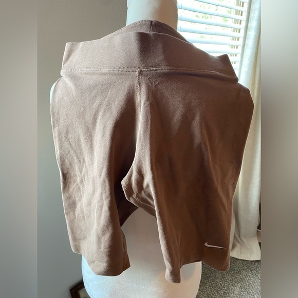 Nike Light Brown Set Medium Top/Small Bottom - Picture 6 of 8